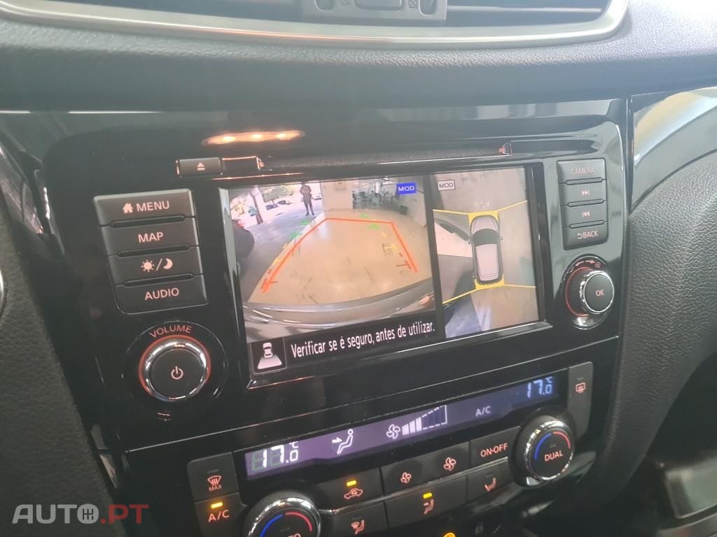 Nissan Qashqai 1.5 dCi N-Connecta J18