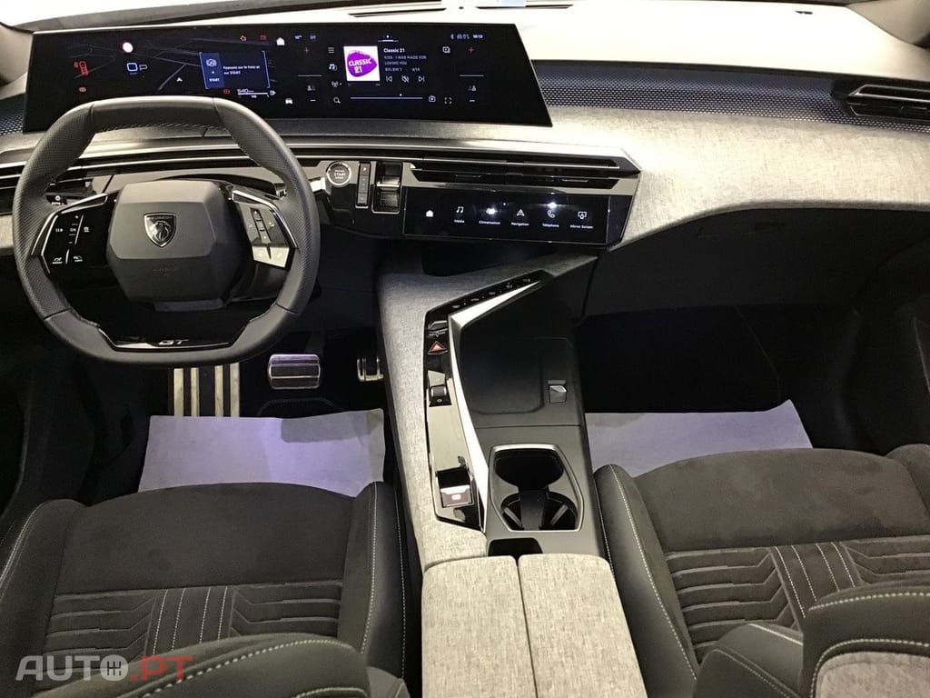 Peugeot 5008 1.2 Hybrid GT e-DCS6