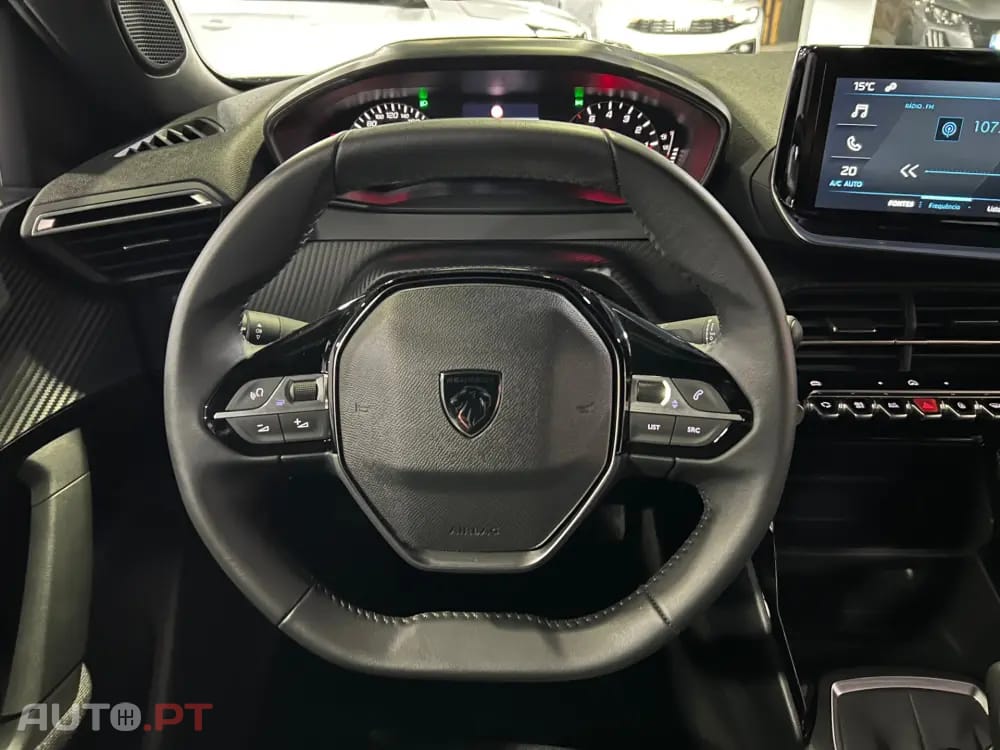 Peugeot 2008 1.2 PureTech Style