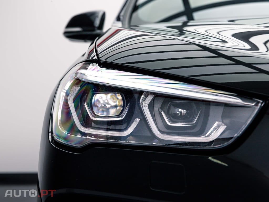 BMW X1 25 e xDrive Pack M
