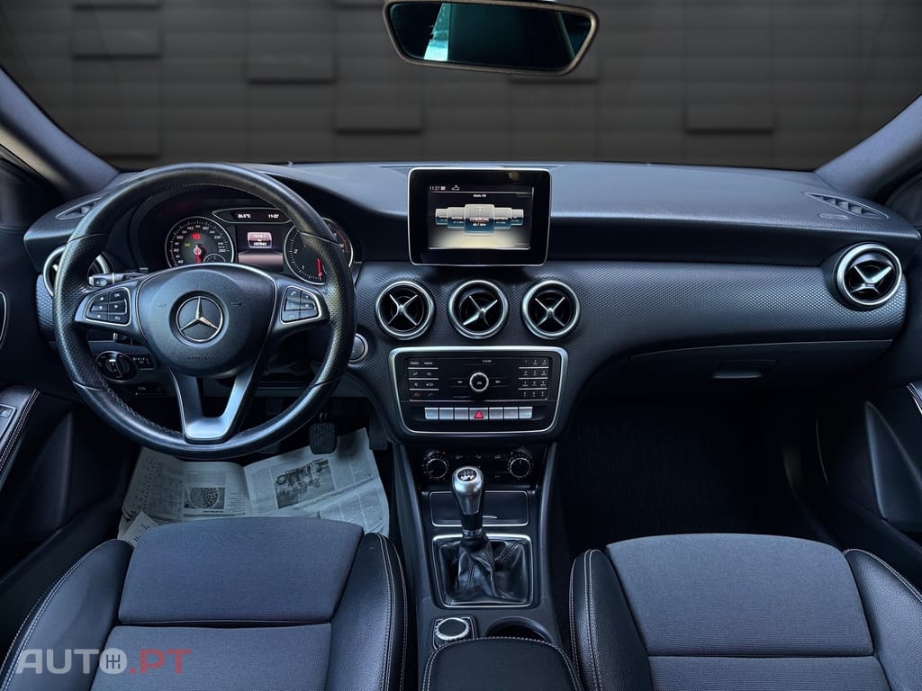 Mercedes-Benz A 180 d AMG Line
