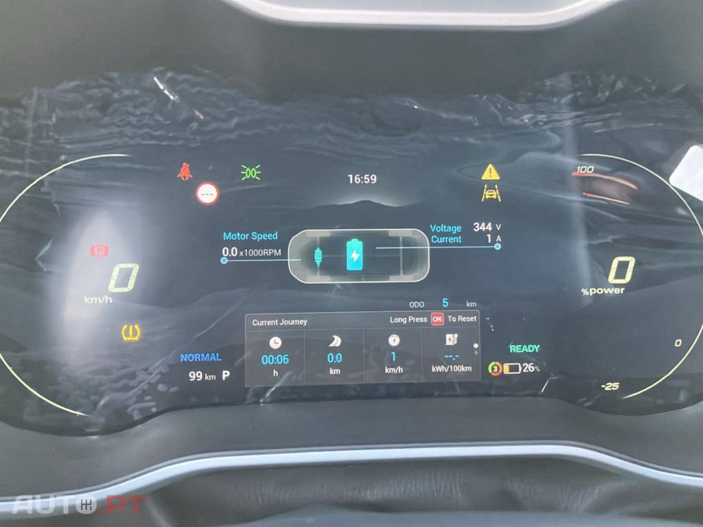 MG ZS EV 72.6 kWh Luxury OBC 11 KW