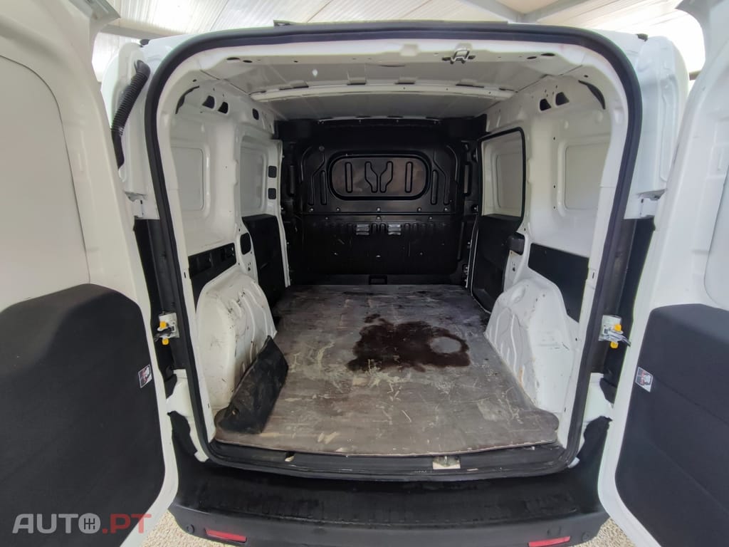 Opel Combo 1.6 CDTi L1H1 Essentia