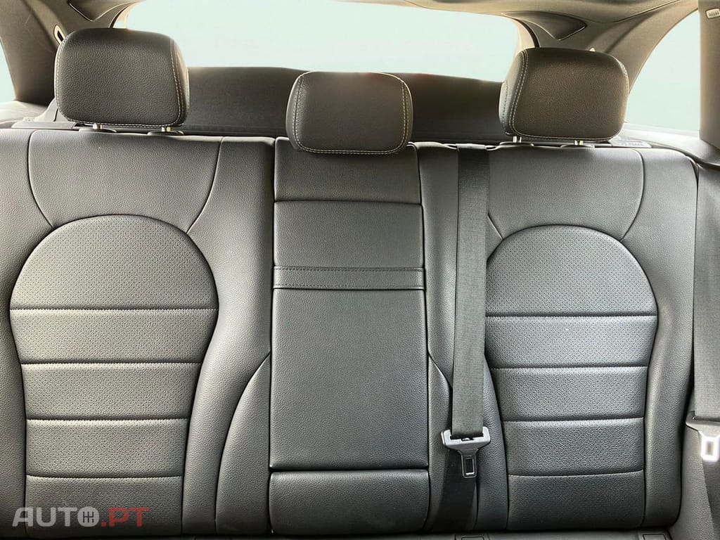Mercedes-Benz C 350 e T 7G-TRONIC AMG Line