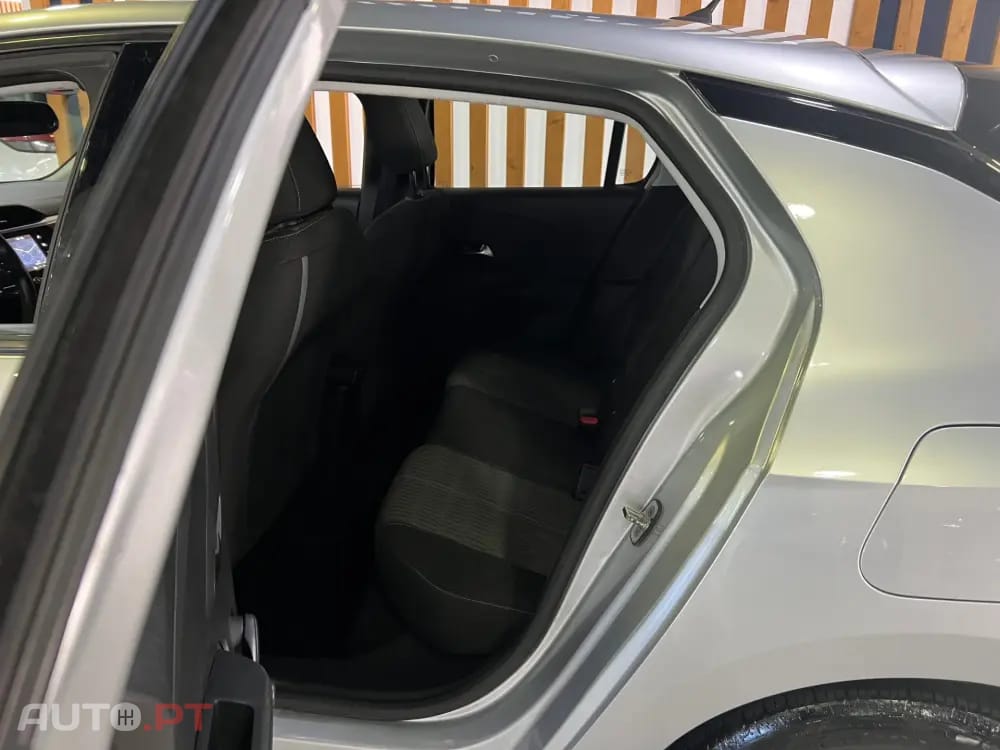 Opel Corsa 1.2 Business Edition