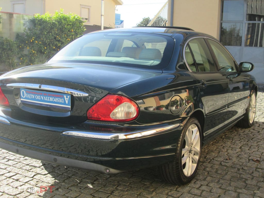 Jaguar X-Type 2.0 V6