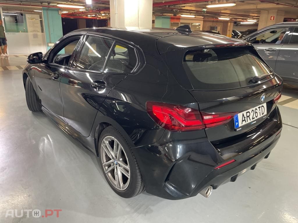 BMW 116 d Pack Desportivo M Auto