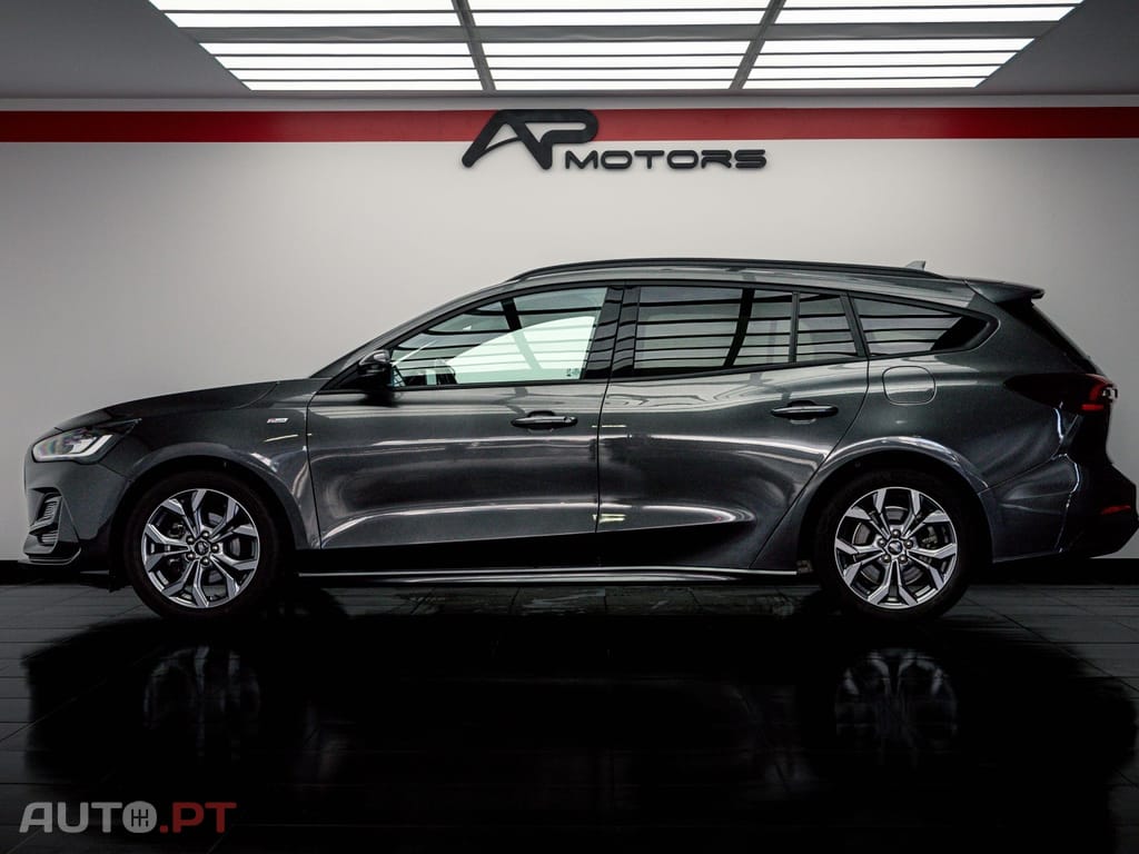 Ford Focus SW 1.0 EcoBoost MHEV ST-Line