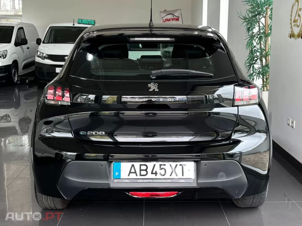 Peugeot E-208 50 kWh Active Pack