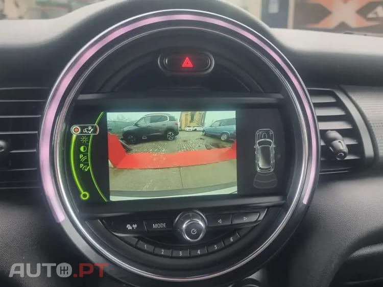 MINI Cooper Cooper D Auto