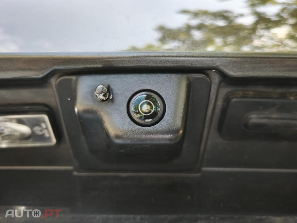 Peugeot 308 1.6 Hybrid Allure Pack e-EAT8 — fotografia 16