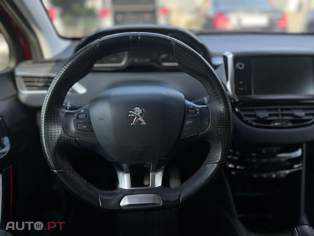 Peugeot 208 GT Line