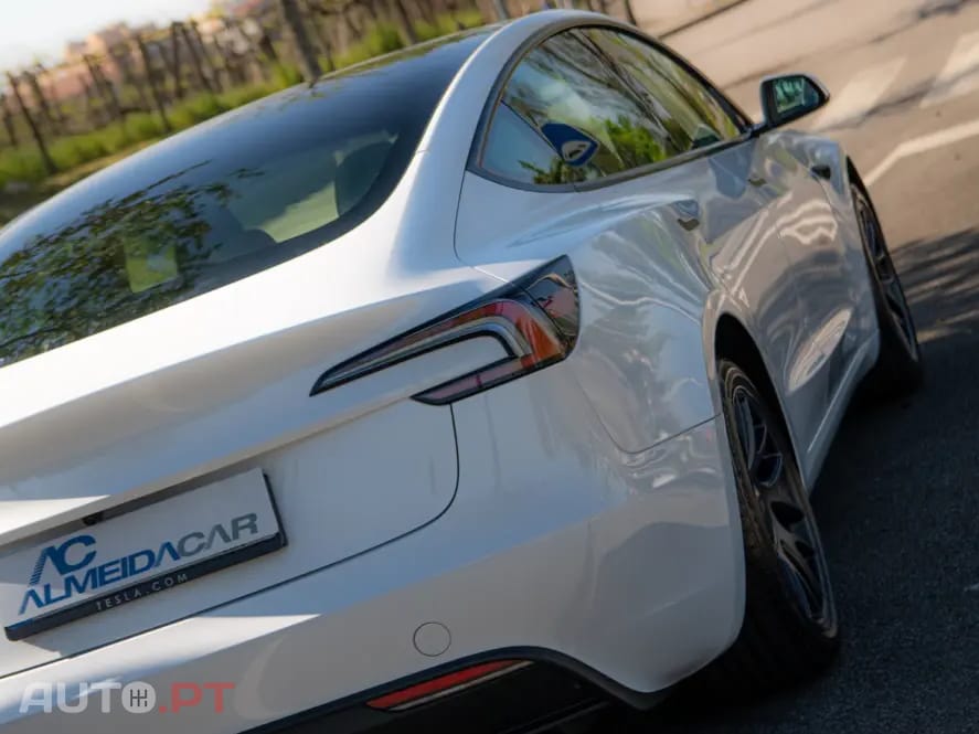 Tesla Model 3 Tração Traseira Premium