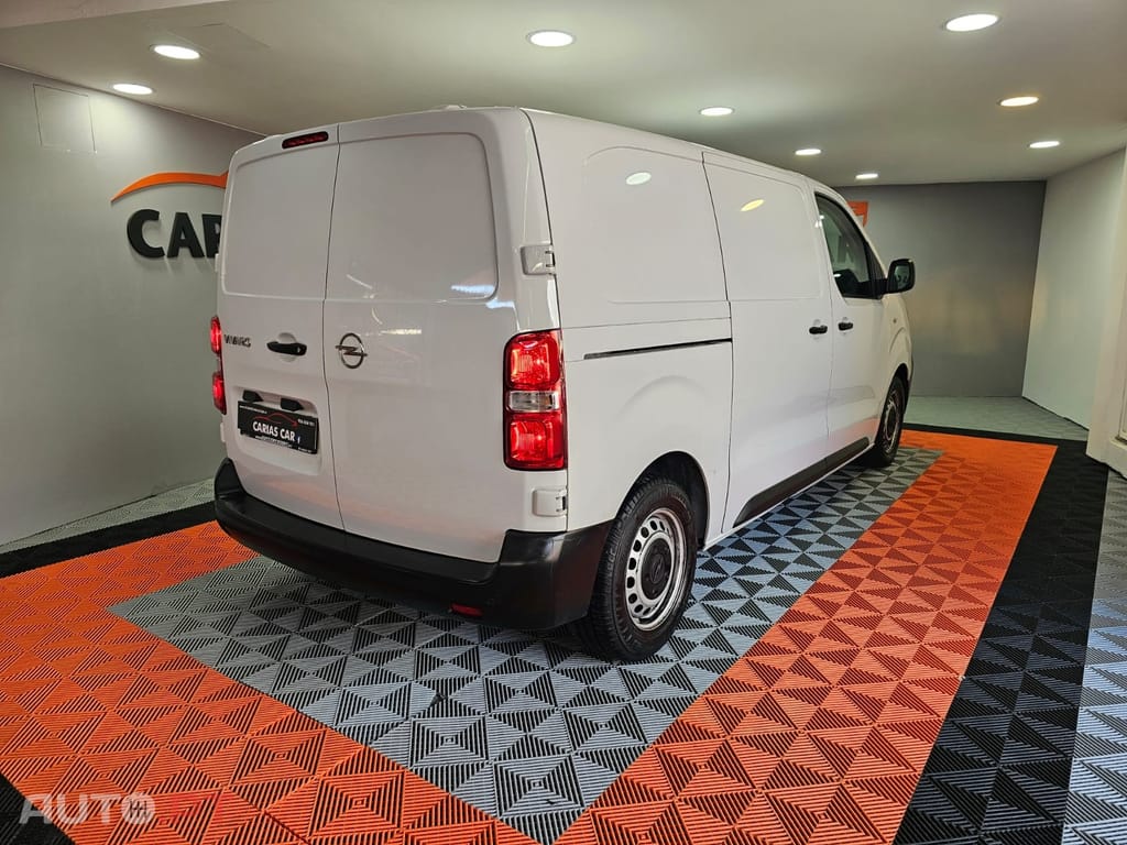 Opel Vivaro 1.5 CDTi L1H1 Essentia