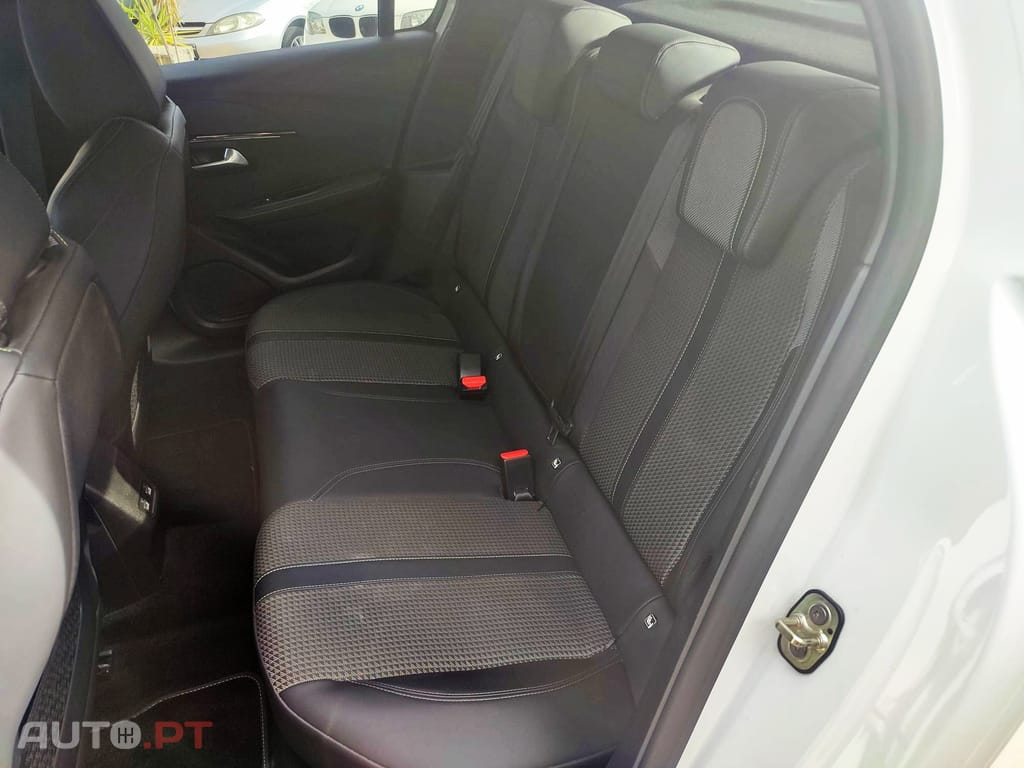 Peugeot 208 1.5 BlueHDi GT Line