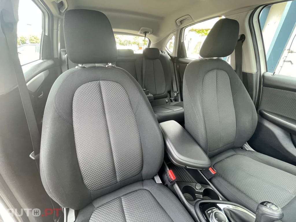 BMW 216 d Advantage