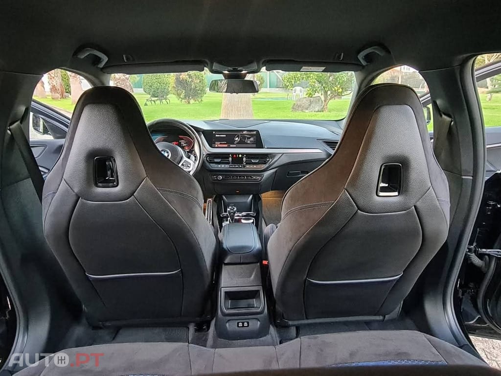 BMW 118 d Pack Desportivo M