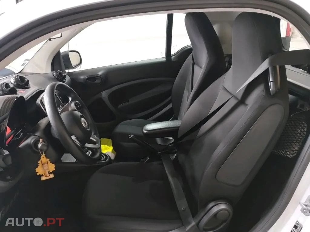 Smart ForTwo EQ Business Solution