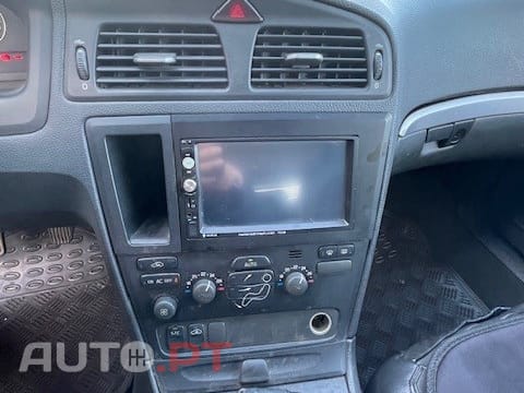 Volvo V70 D5 Nivel 2