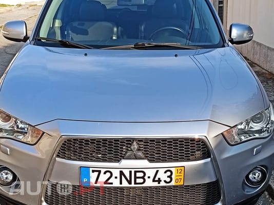 Mitsubishi Outlander 2.2 DID — fotografia 3