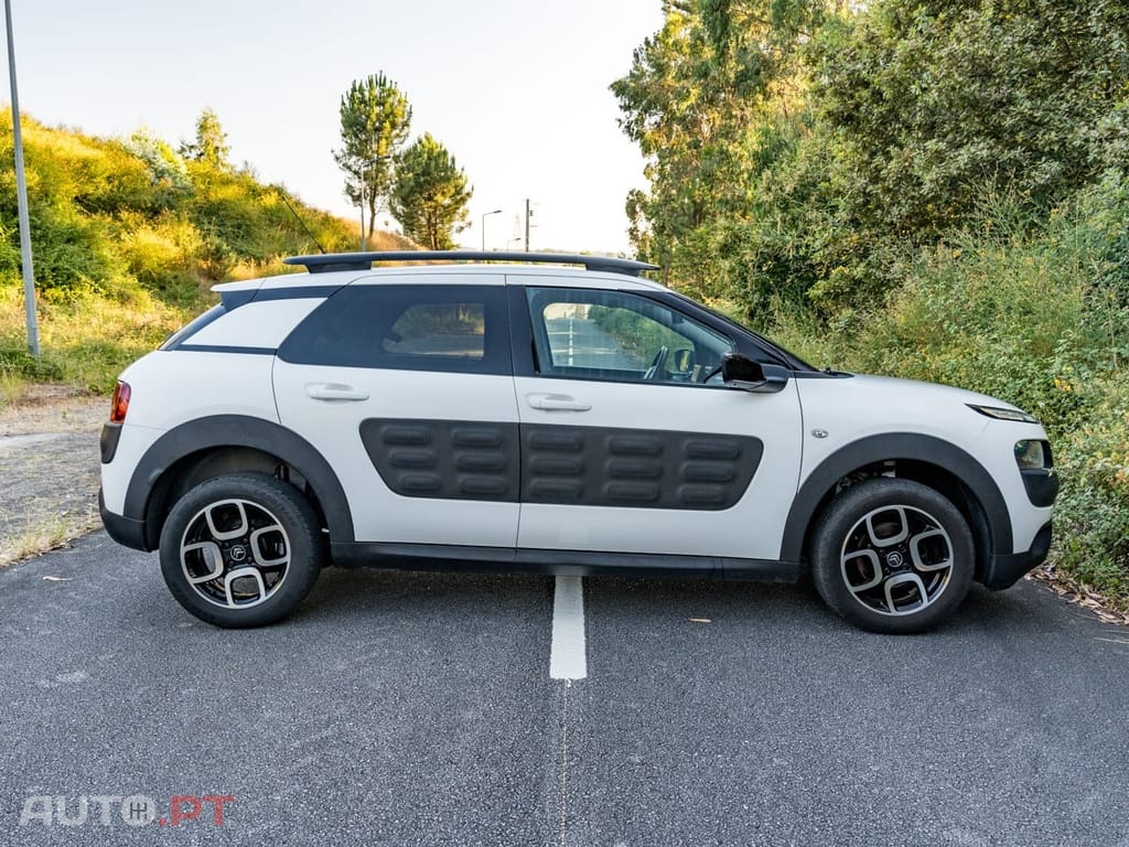 Citroen C4 Cactus 1.2 PureTech Shine