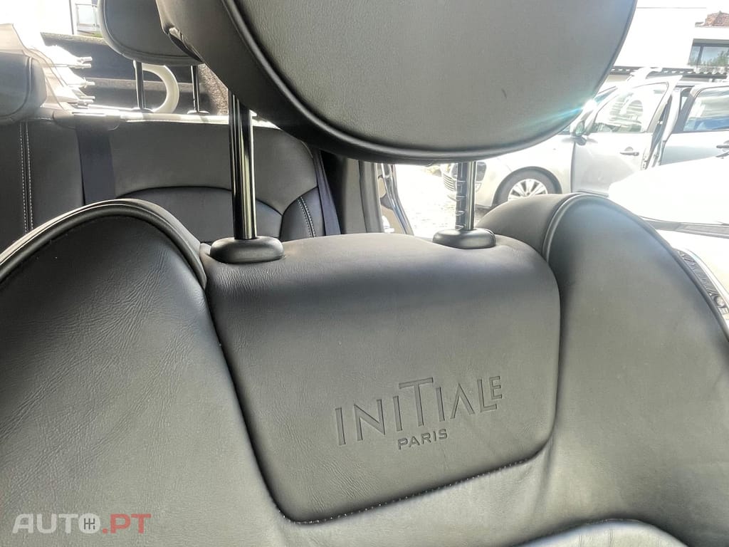 Renault Captur 1.5 dCi Energy Initial Paris
