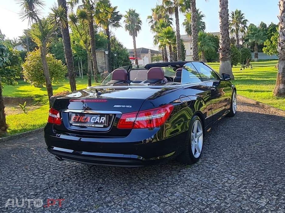 Mercedes-Benz E 220 Outro