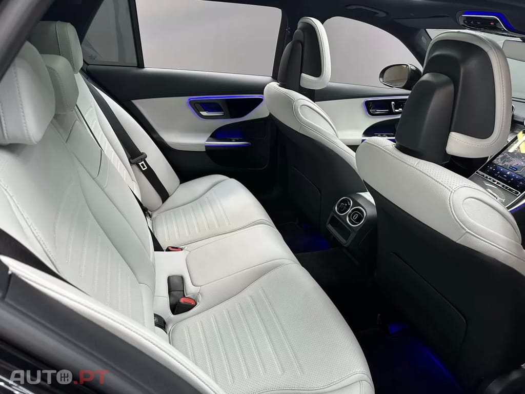 Mercedes-Benz C 300 e T 9G-TRONIC AMG Line