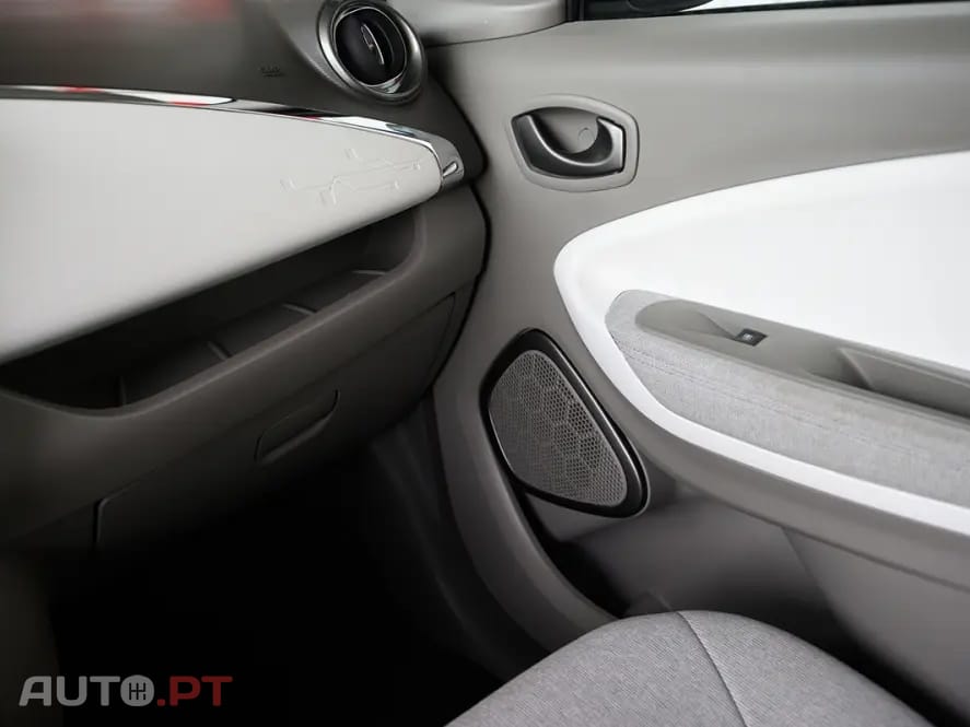 Renault Zoe (c/ Bateria) 41 kwh Intens