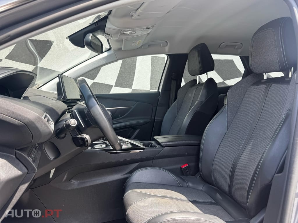 Peugeot 3008 1.5 BlueHDi Allure Pack EAT8