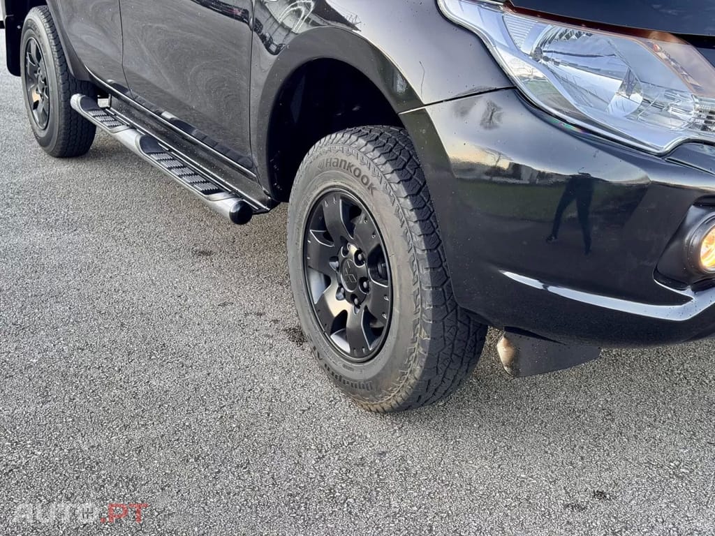 Mitsubishi L200  2.4 DI-D CD Invite 2WD