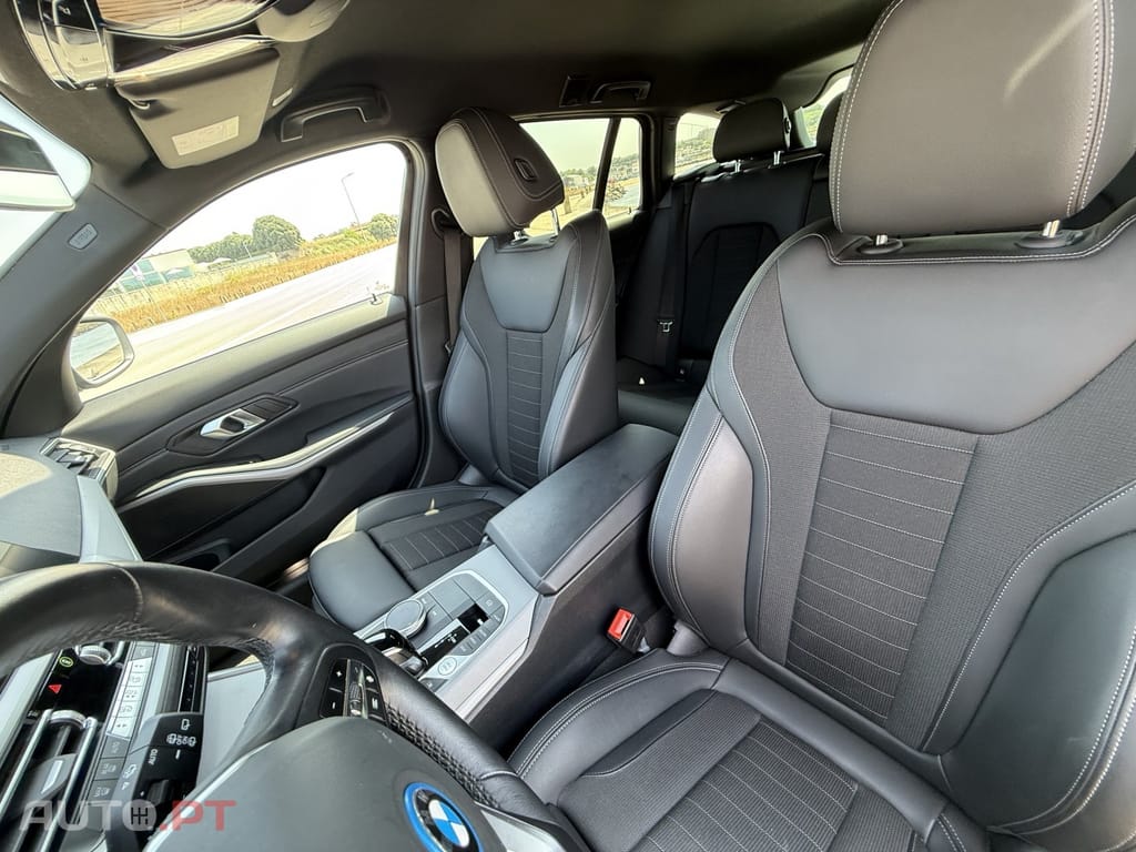 BMW 320 e Touring Line Sport Auto