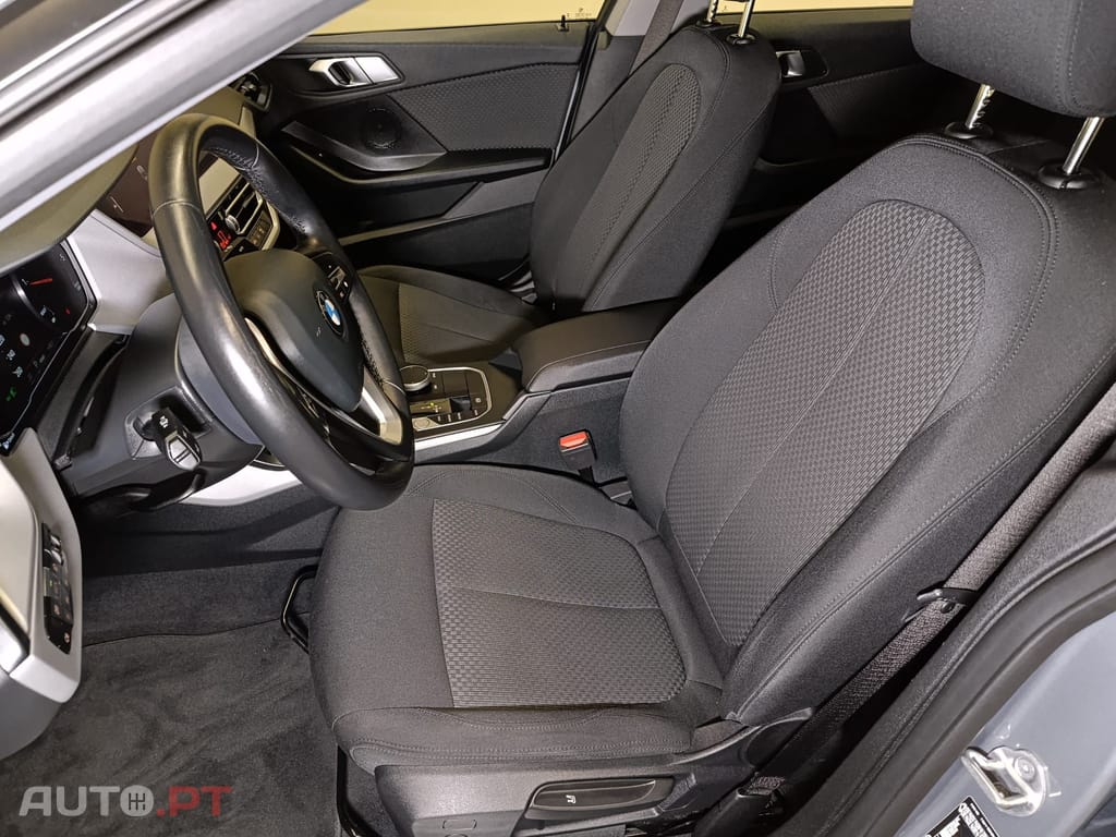 BMW 216 d Auto 