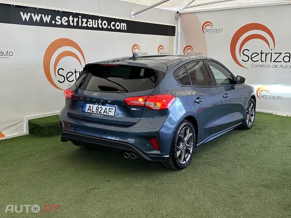 Ford Focus 1.0 EcoBoost MHEV ST-Line