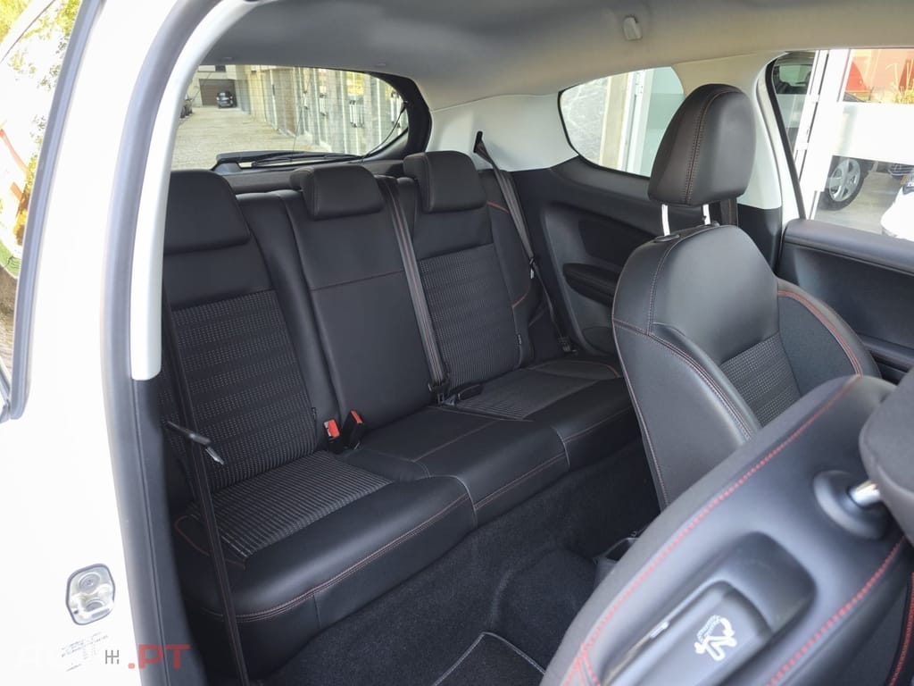 Peugeot 208 1.2 PureTech GT Line