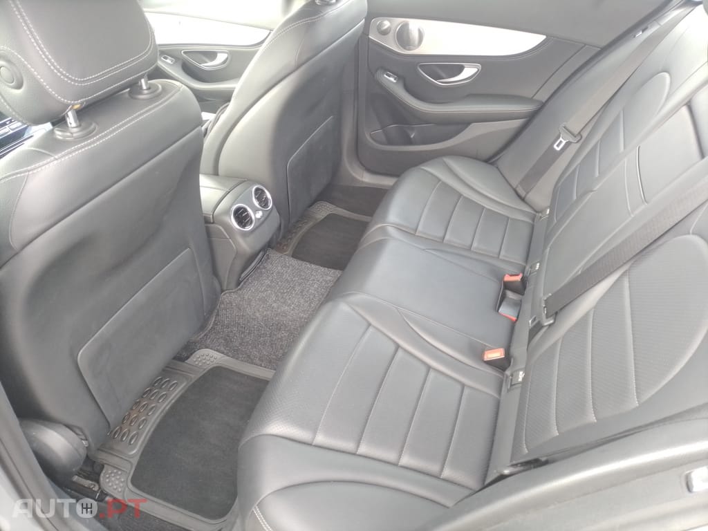 Mercedes-Benz C 300 Bluetec Hybrid