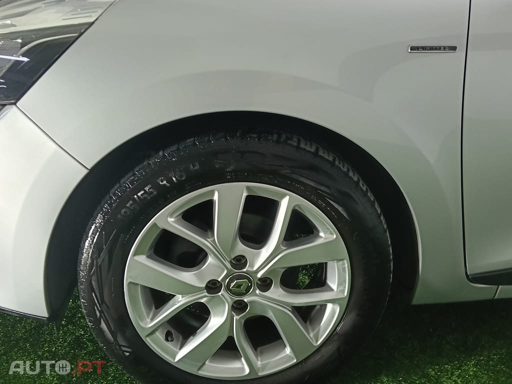 Renault Clio Sport Tourer 0.9 TCe Limited Edition