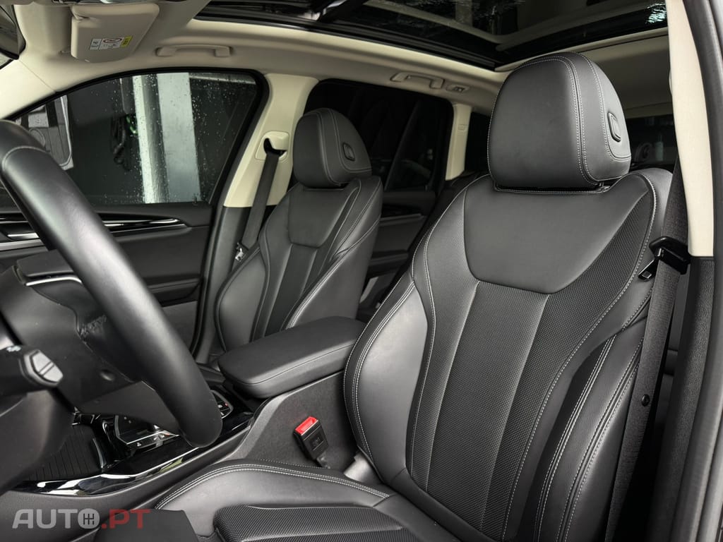 BMW X3 30 e xDrive Advantage