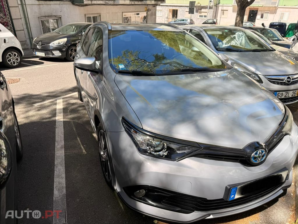 Toyota Auris Exclusive