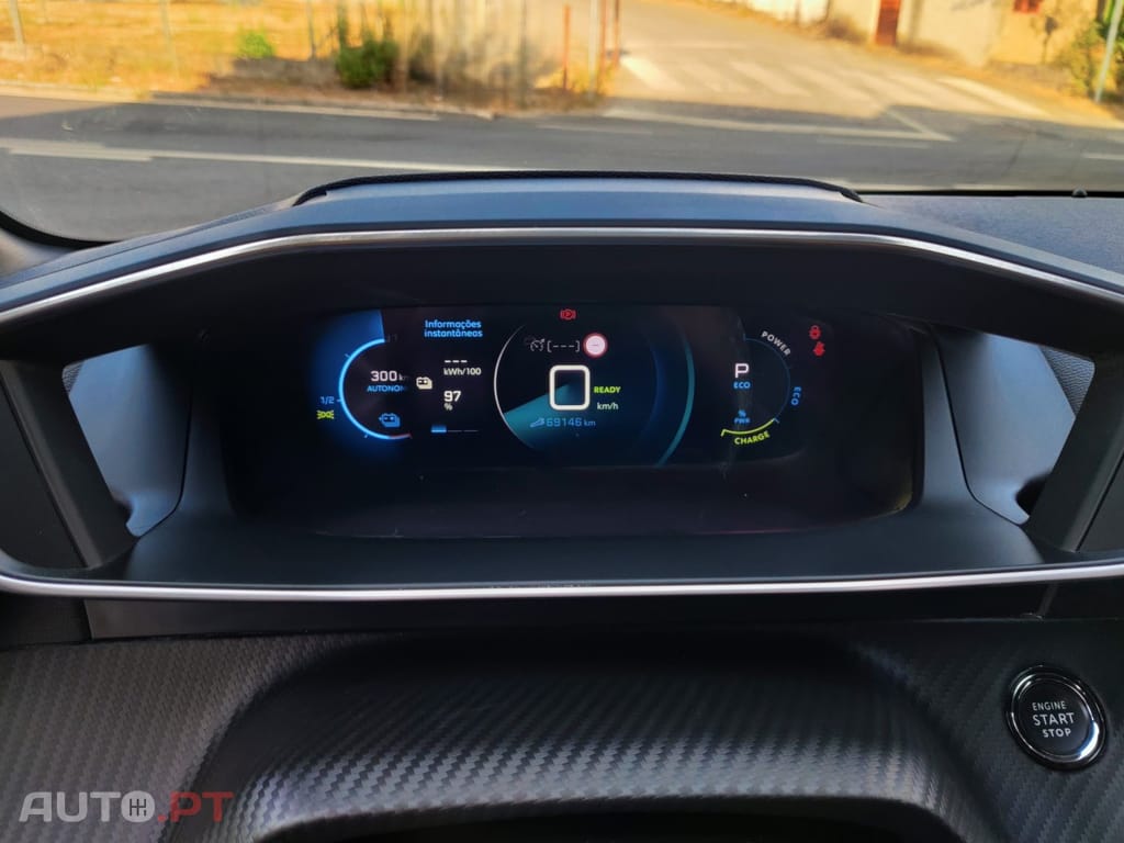 Peugeot E-208 50 kWh GT