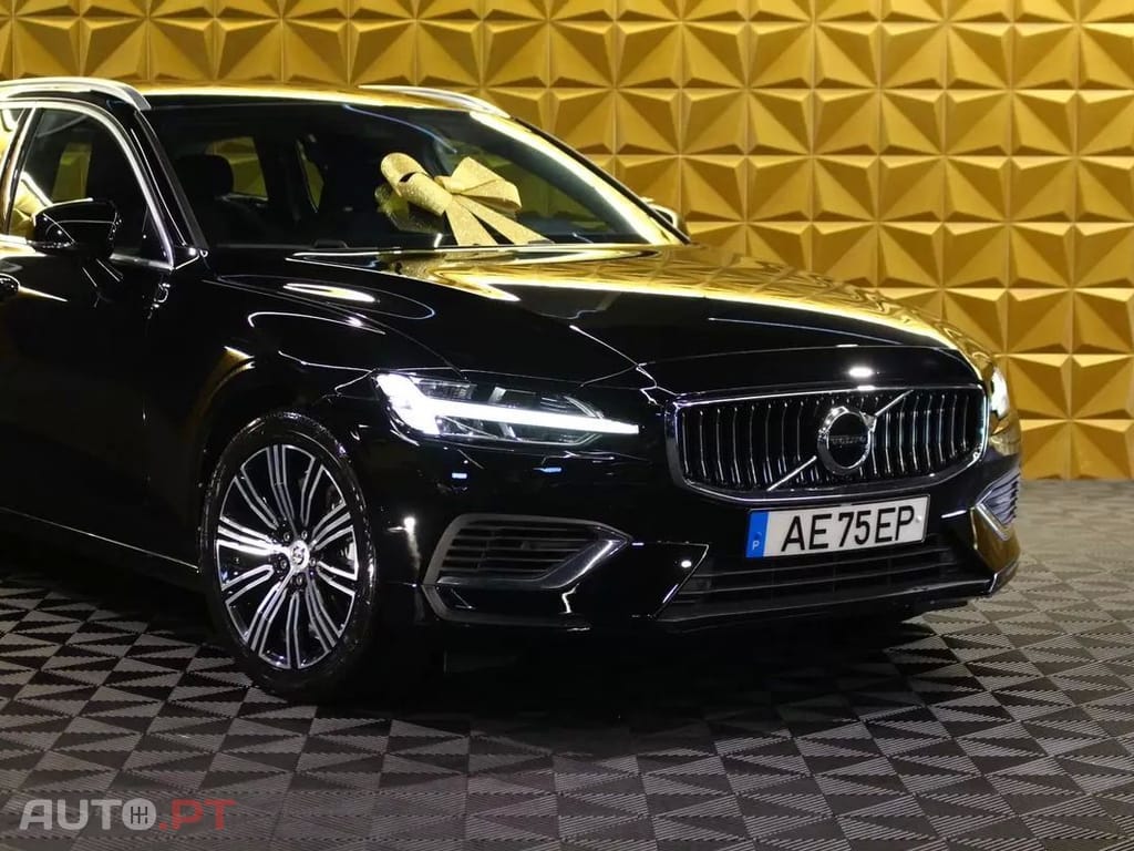 Volvo V60 2.0 T6 AWD TE Inscription — fotografia 6