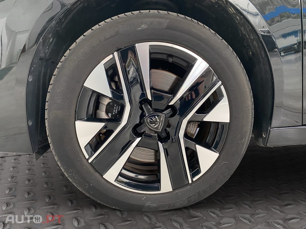 Peugeot E-208 50 kWh Allure