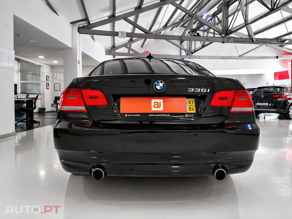 BMW 335 i Coupe Aut.