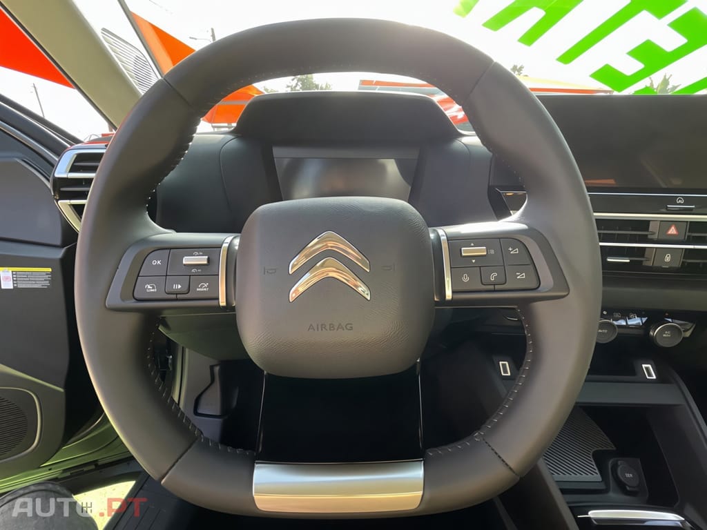 Citroen e-C4 X Feel