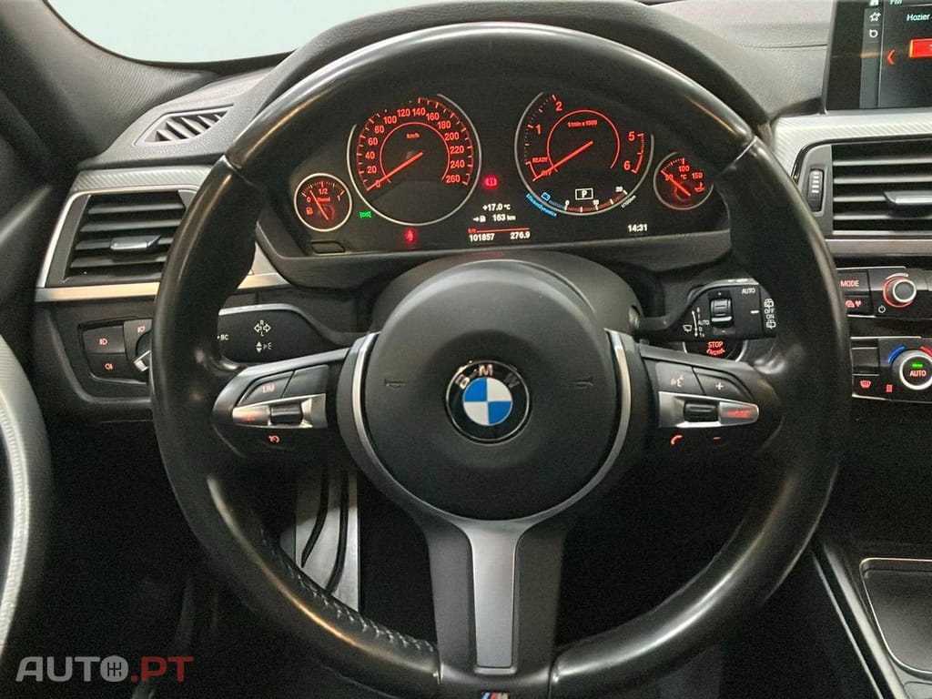 BMW 318 318 d Touring Pack M