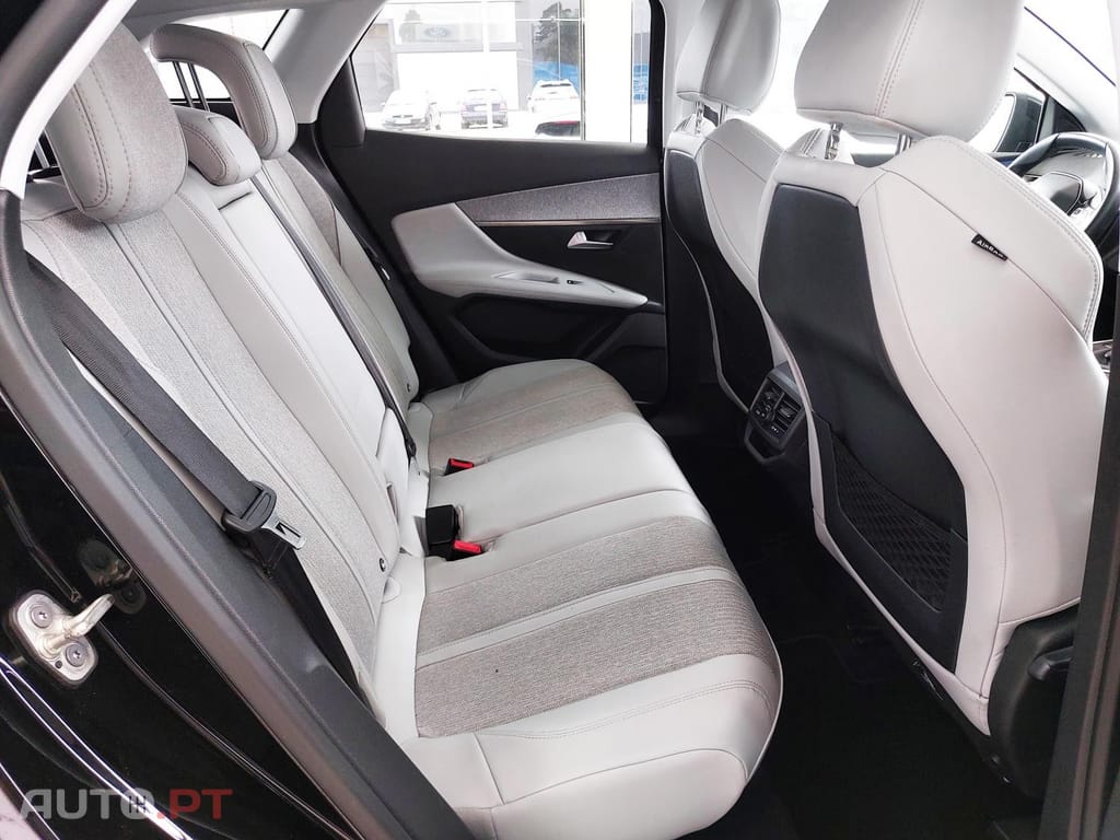 Peugeot 3008 1.5 BlueHDi Allure