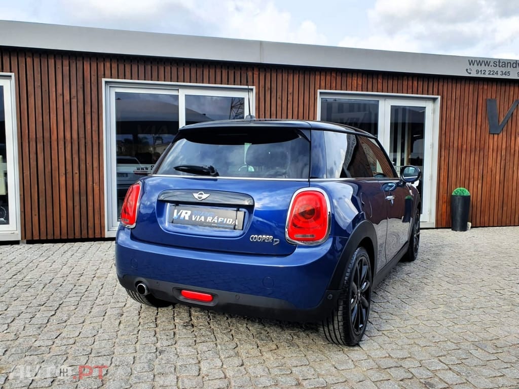 MINI Cooper Cooper D