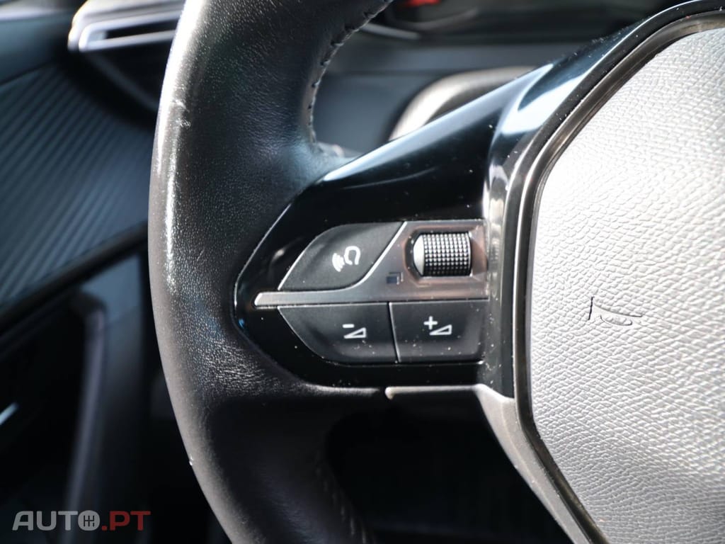 Peugeot 2008 1.2 PureTech Active