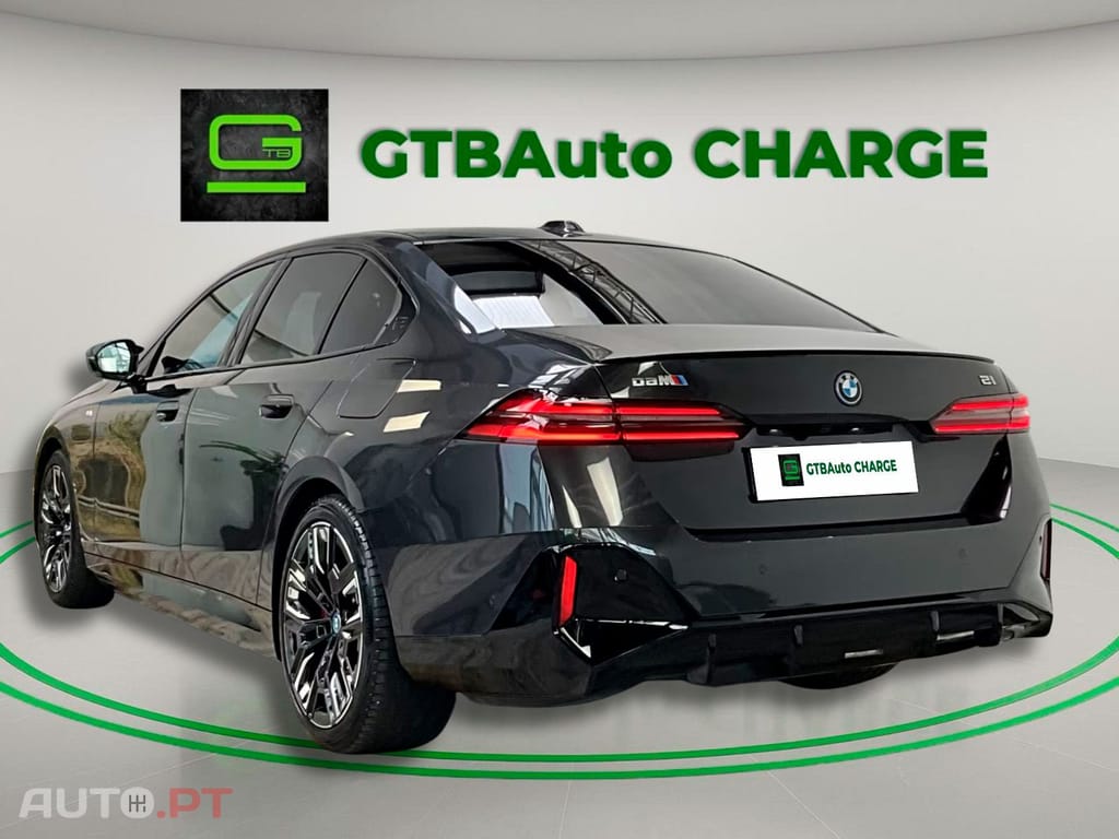 BMW i5 M60 Pro xDrive I.V.A DEDUTIVEL