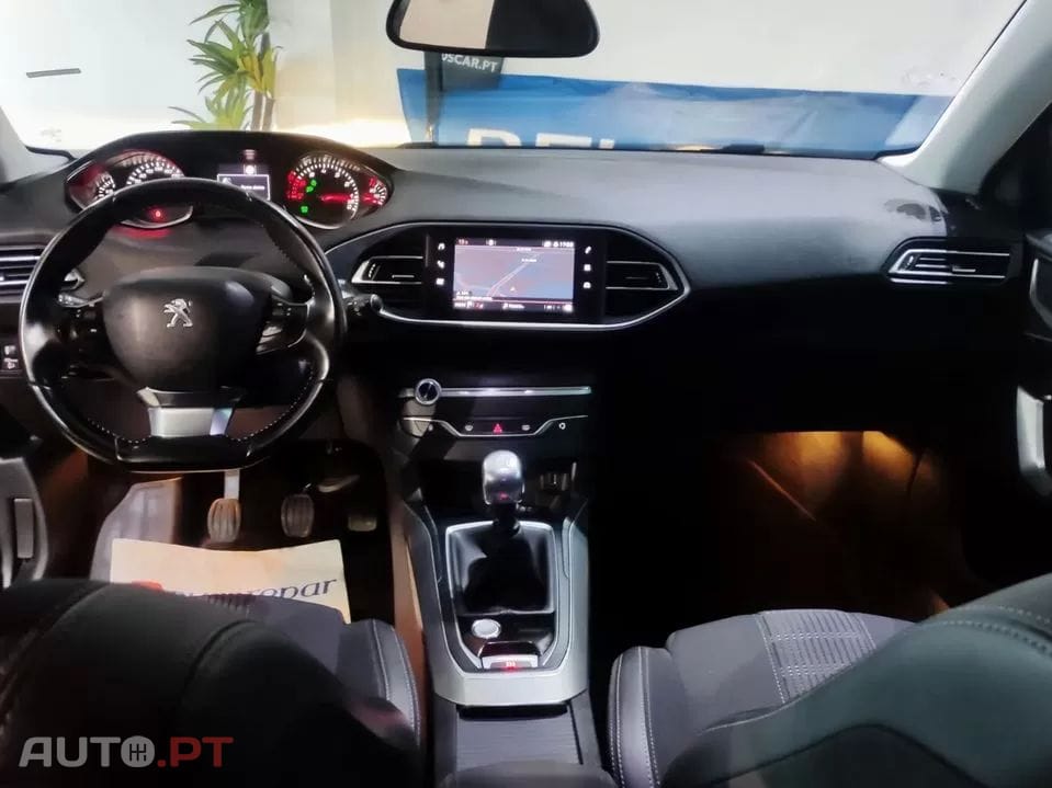 Peugeot 308 1.2 PureTech Style